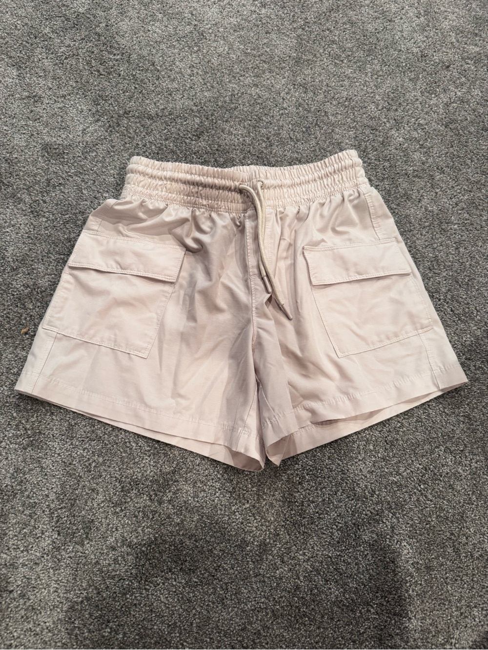 Old Navy Women's Light Cream Cargo Drawstring Shorts
